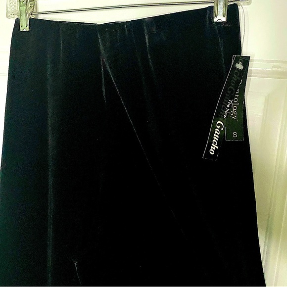 NWT Pantology Gaucho Pants, Black Velvet, Size Small - Picture 7 of 10